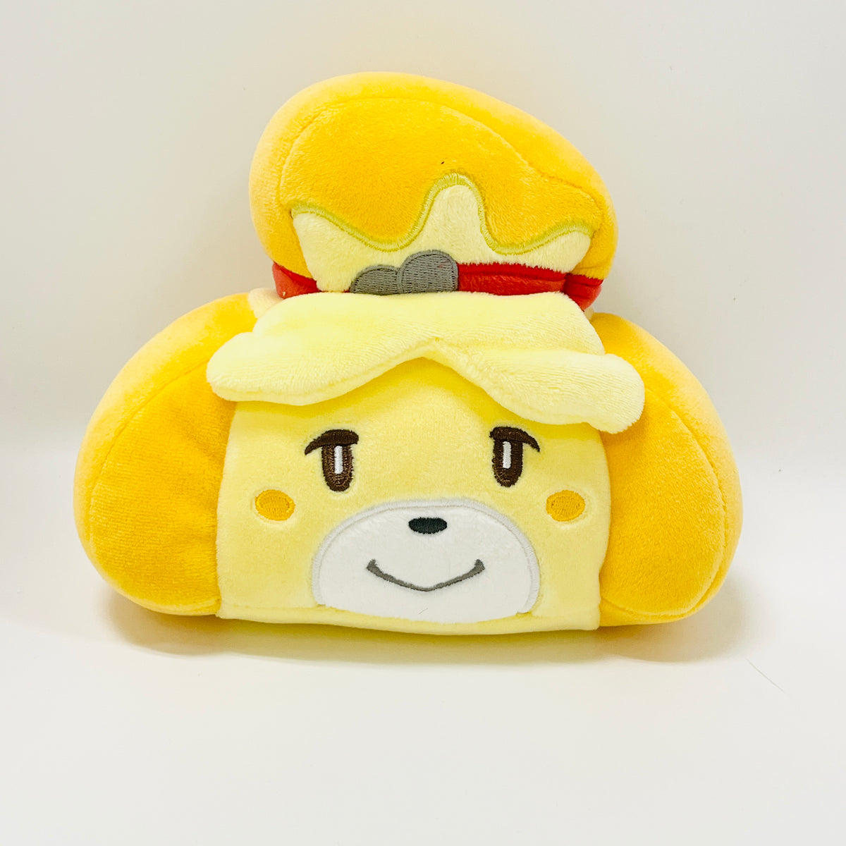 http://www.shoptherocket.com/cdn/shop/products/AnimalCrossingIsabellePlush_1200x1200.jpg?v=1650651046